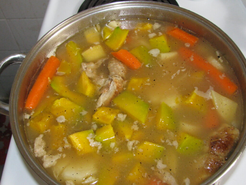 BEST TASTING TURKEY VEGTABLE SOUP.